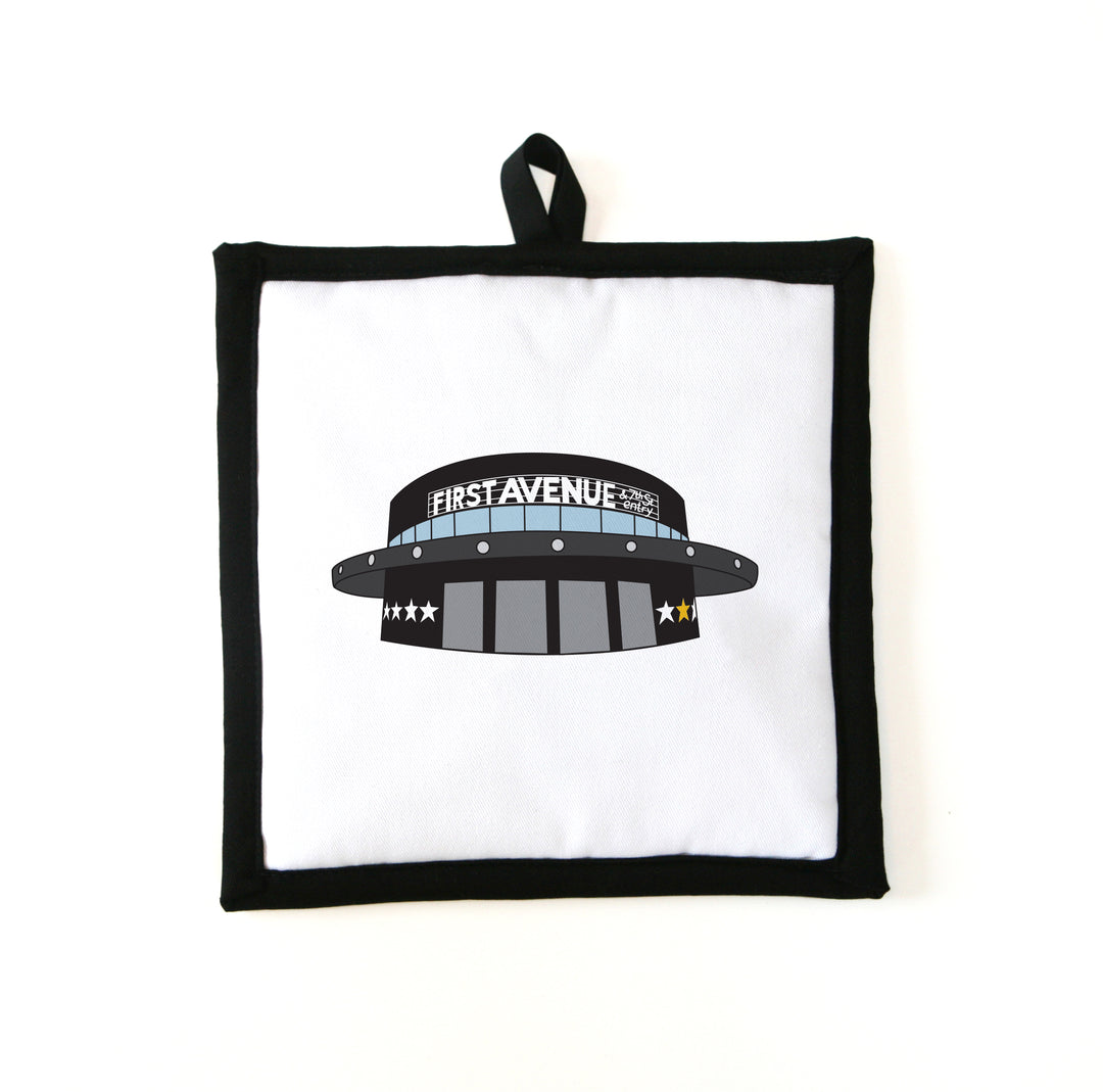 handmade pot holder with illustration of first avenue with a gold star for prince